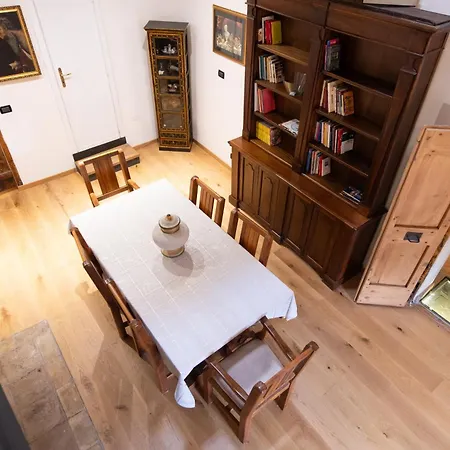 La Casa Del Maestro