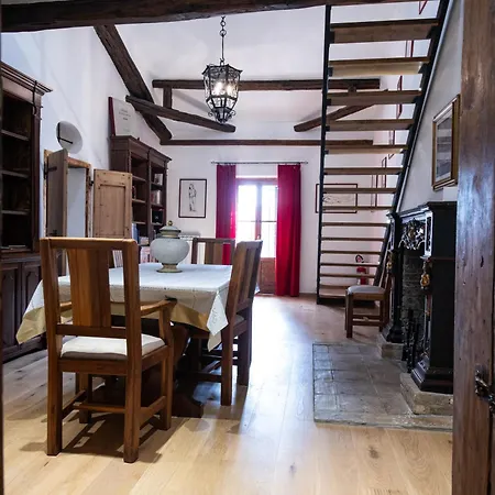La Casa Del Maestro